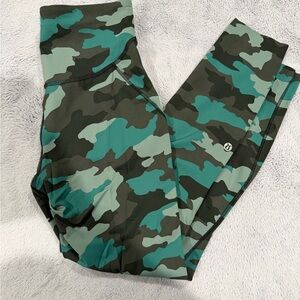 Lululemon base pace legging